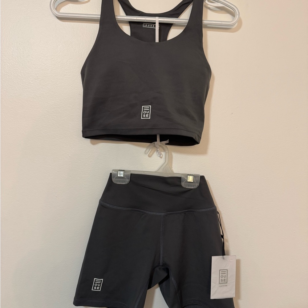 Seamless Performance Sports Bra - Gray - Picture 2 of 10